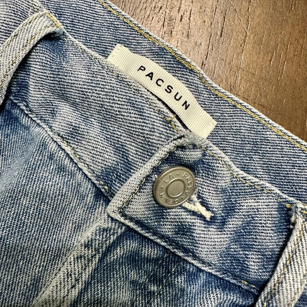 PacSun High Rise‎ Distressed Jeans Raw Hem Light Wash - Picture 6 of 9